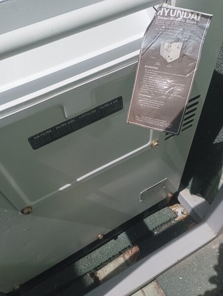 Generator nou Hyunday 8600-SE diesel 6,3 KVA cu ATS si instalare